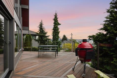 3727 Belvidere Avenue SW Seattle WA 98126