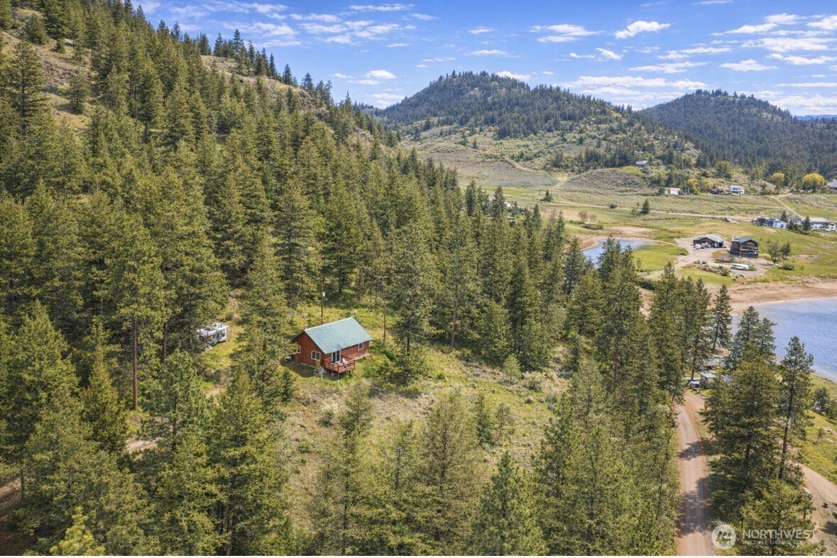 40 E Wannacut Lane Oroville WA 98844