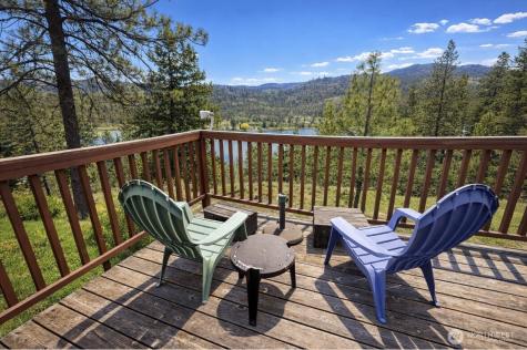 40 E Wannacut Lane Oroville WA 98844