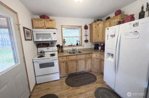 40 E Wannacut Lane Oroville WA 98844