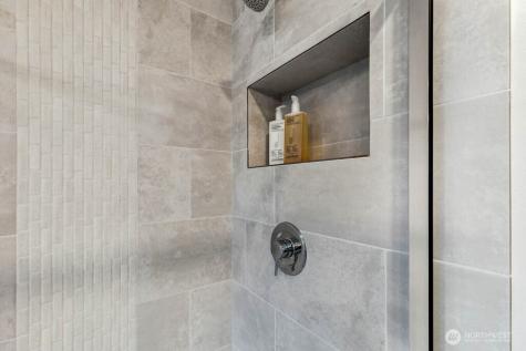 3802 194th Lane SE Bothell WA 98012