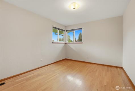 2952 Lybarger Street SE Olympia WA 98501