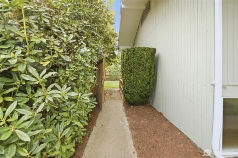 2952 Lybarger Street SE Olympia WA 98501