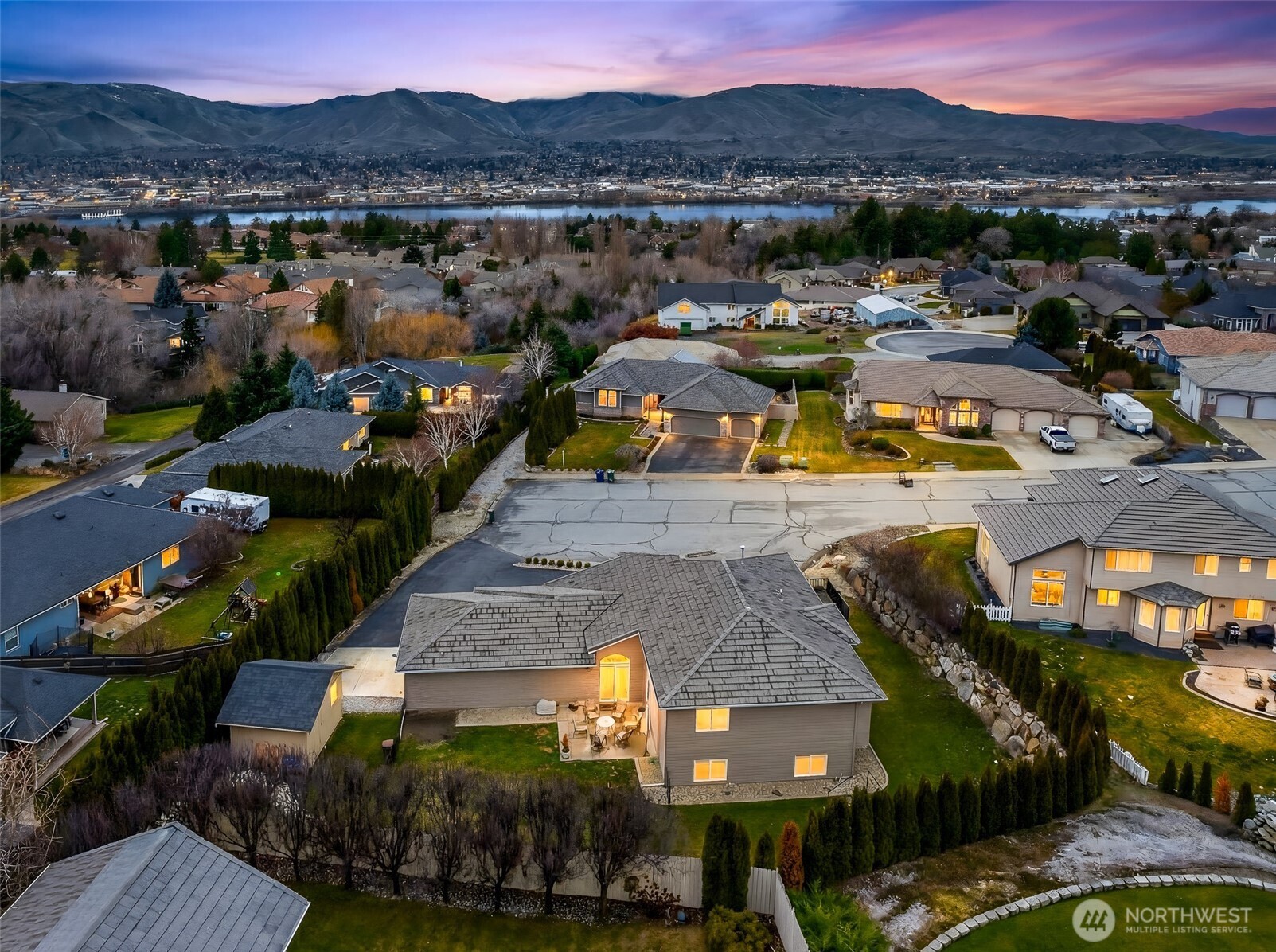 1953 Diamond Court East Wenatchee WA 98802