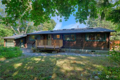 276 Elizabeth Point Roberts WA 98281
