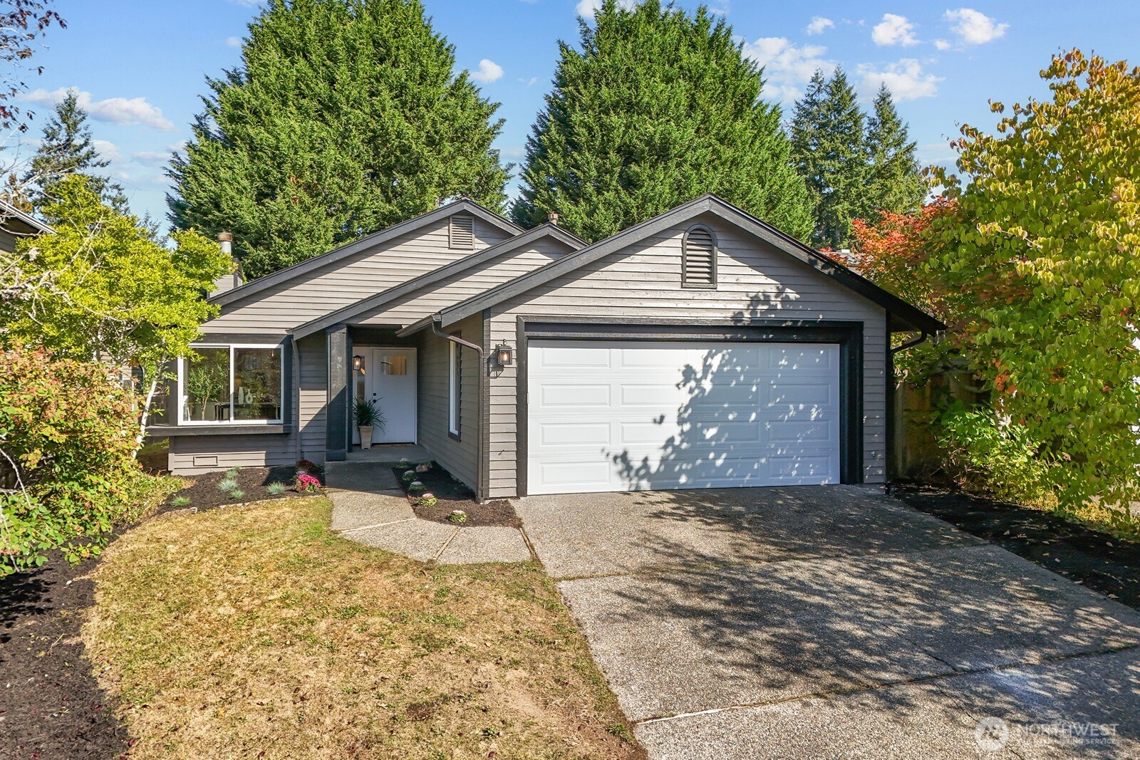 24206 SE 38th Place Sammamish WA 98029