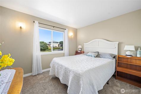 34807 H Place Ocean Park WA 98640