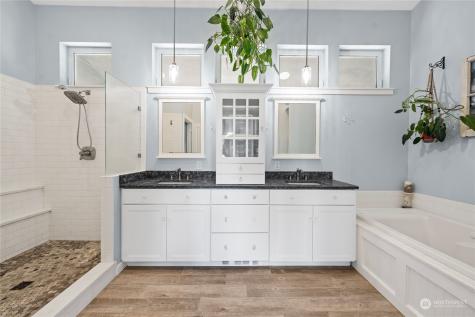 34807 H Place Ocean Park WA 98640