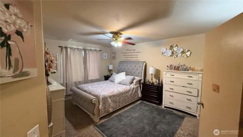 1518 104th St S Tacoma WA 98444