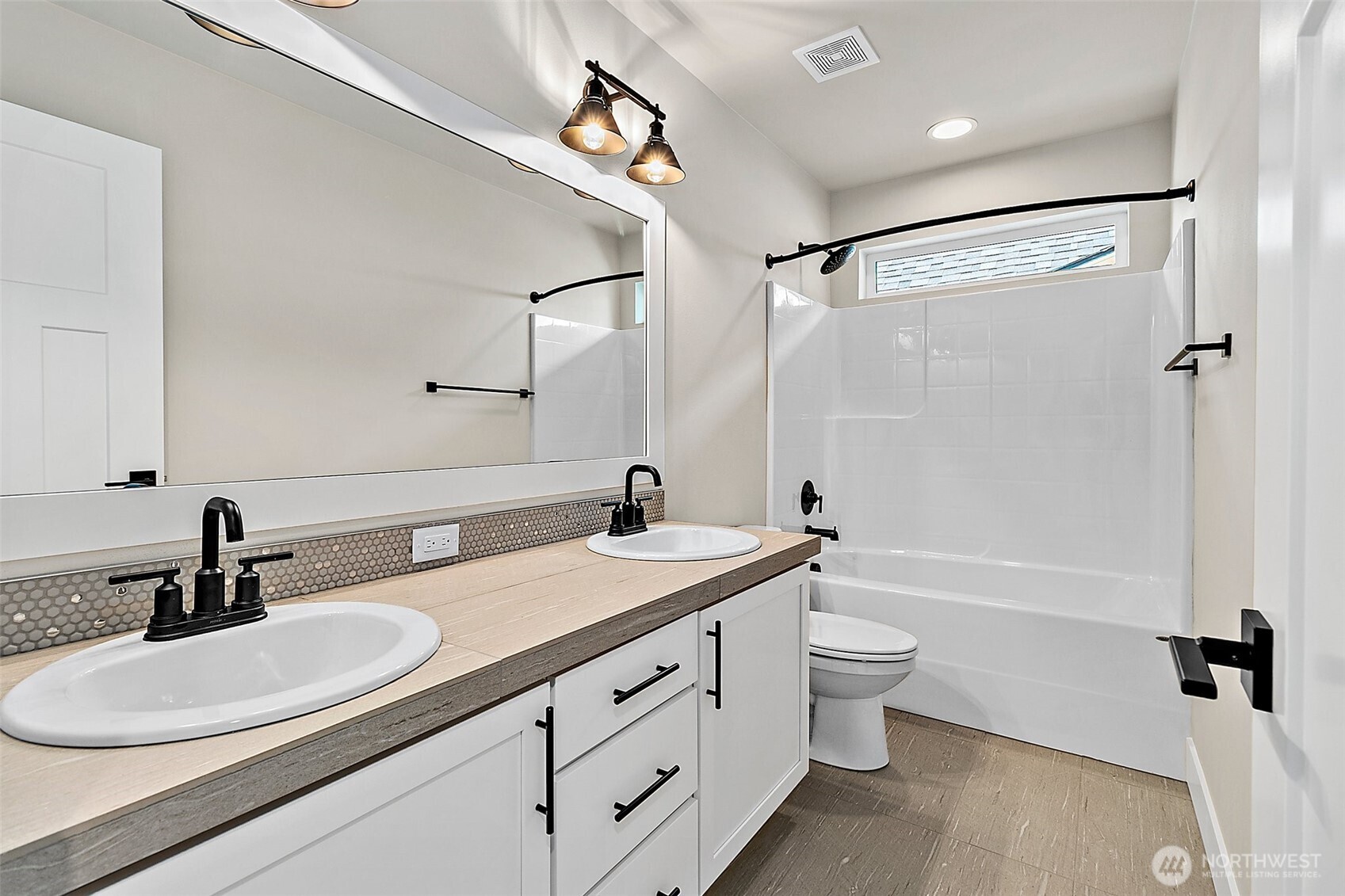 20829 99th Place S Kent WA 98031