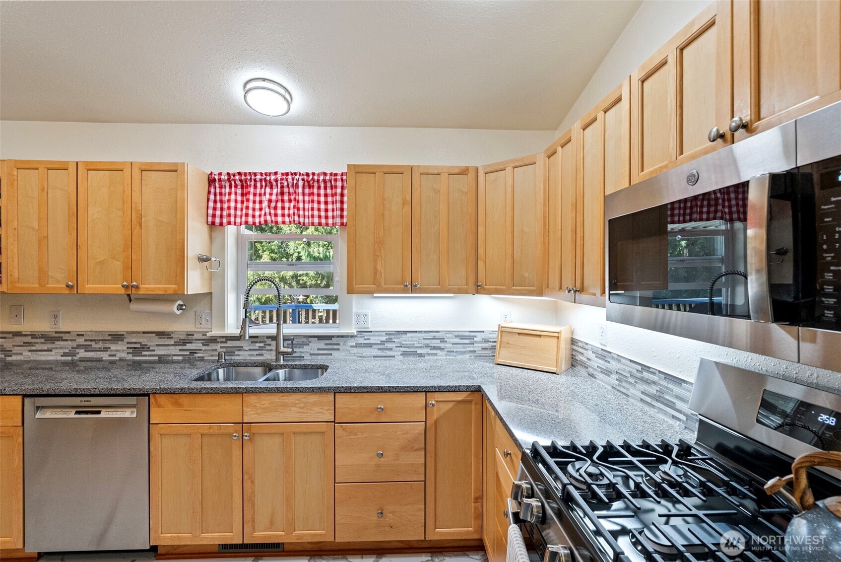 7185 Old Military Road NE Bremerton WA 98311