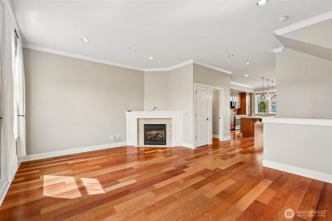 1078 NE High Street Issaquah WA 98029