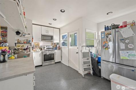 341 NE 51st Street Seattle WA 98105