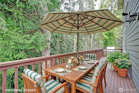 902 Madrona Beach Road Camano Island WA 98282