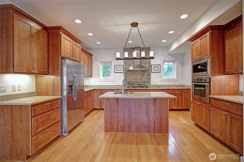 902 Madrona Beach Road Camano Island WA 98282