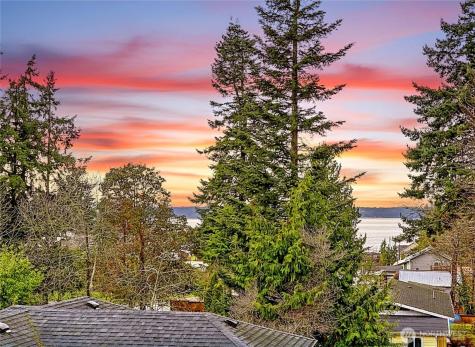 902 Madrona Beach Road Camano Island WA 98282