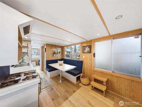 2401 N Northlake Way Seattle WA 98103