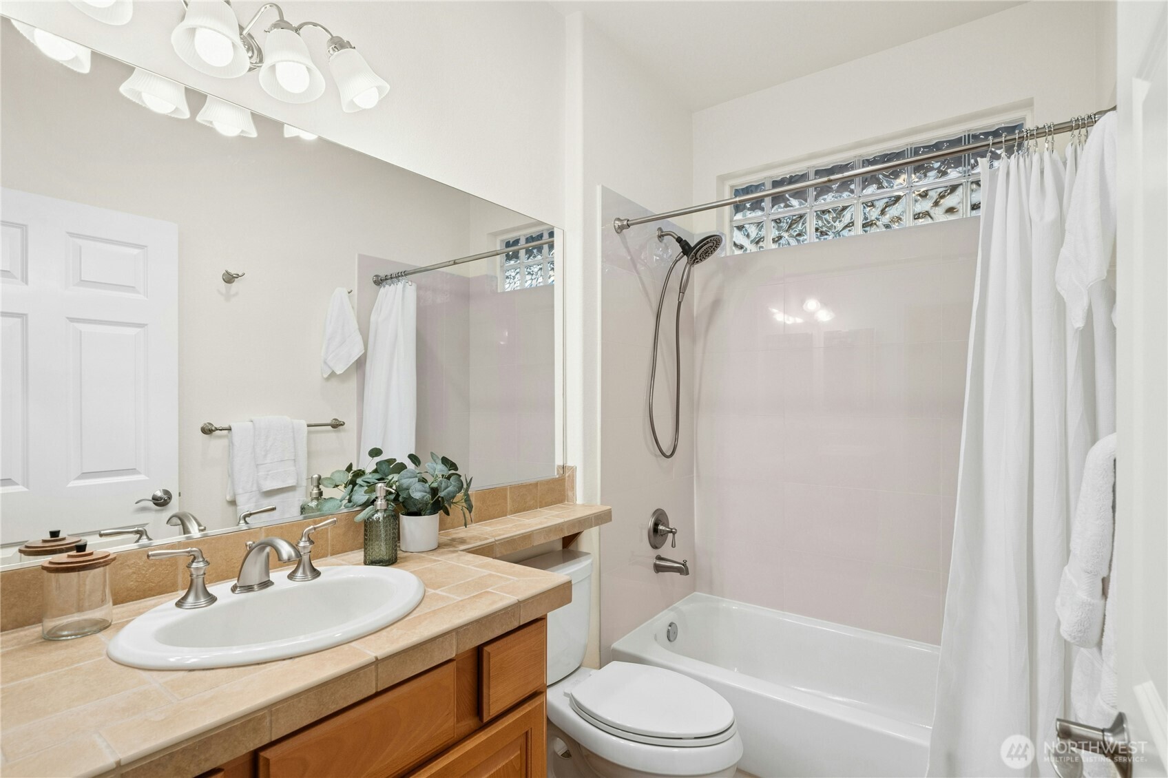 13443 Mahonia Place NE Redmond WA 98053
