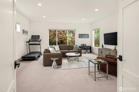 12345 SE 23rd Place Bellevue WA 98005