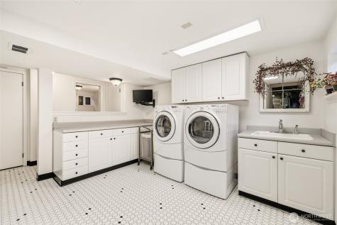 3423 N 36th Street Tacoma WA 98407