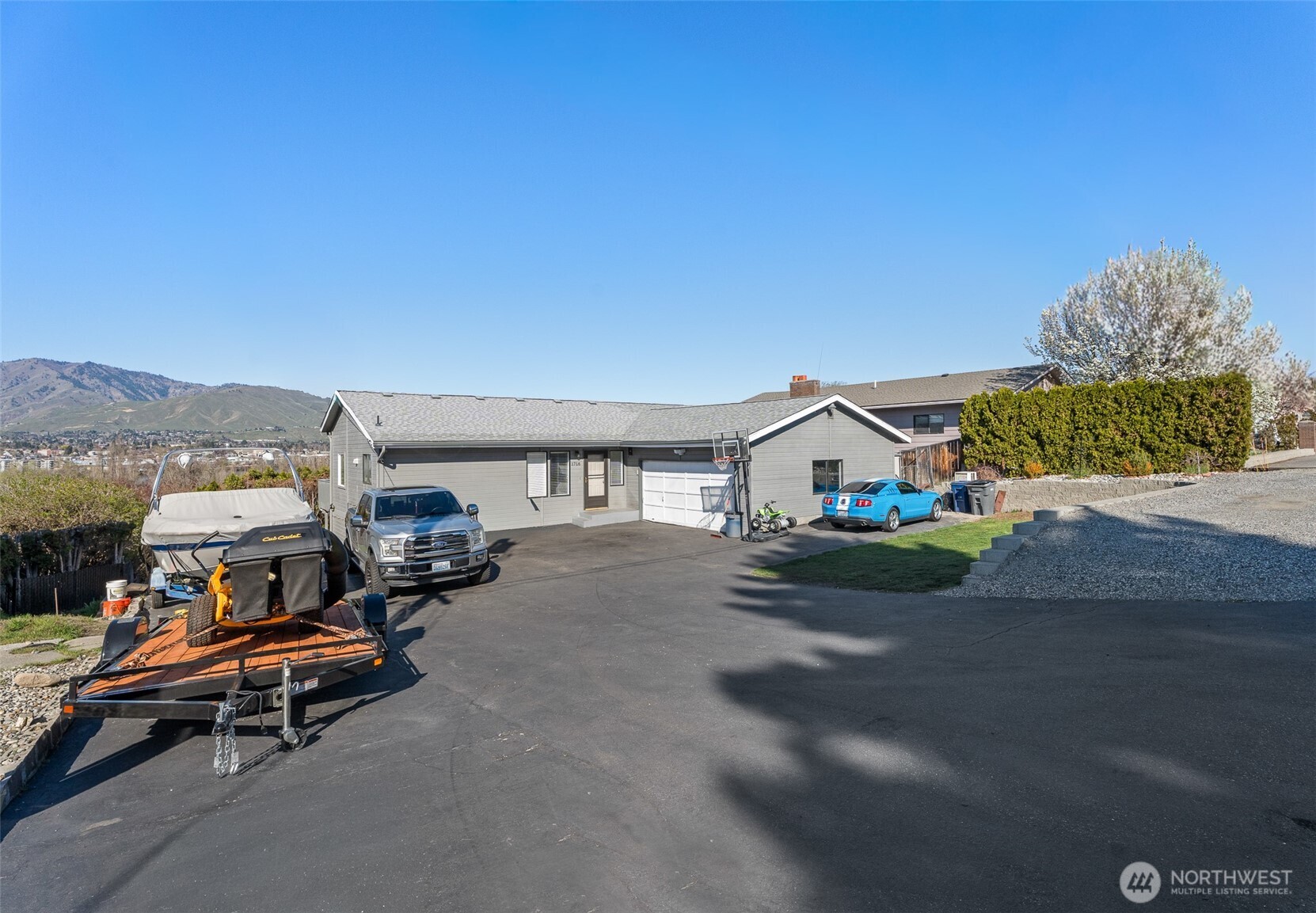 1716 N Anne Avenue East Wenatchee WA 98802
