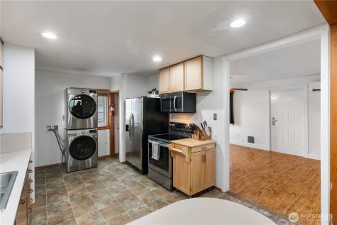 6511 S Bell Tacoma WA 98408