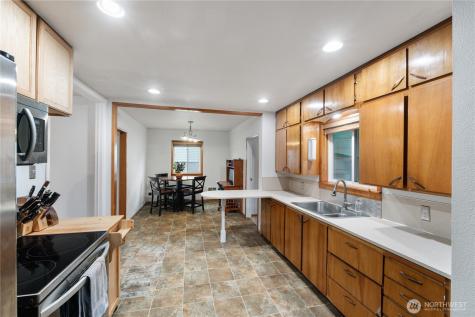 6511 S Bell Tacoma WA 98408
