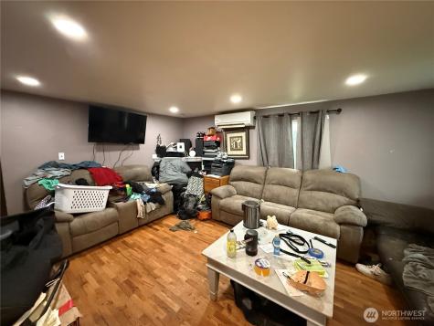 509 E 65th Street Tacoma WA 98404