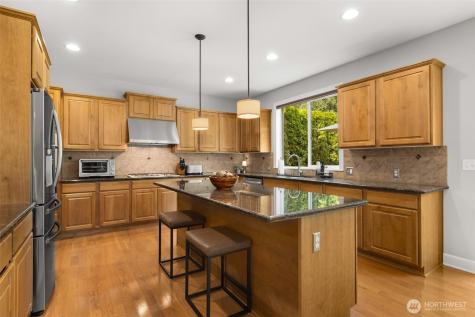 23254 SE Daybreak Place Maple Valley WA 98038