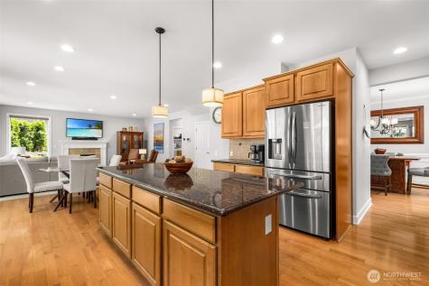 23254 SE Daybreak Place Maple Valley WA 98038