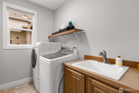 23254 SE Daybreak Place Maple Valley WA 98038