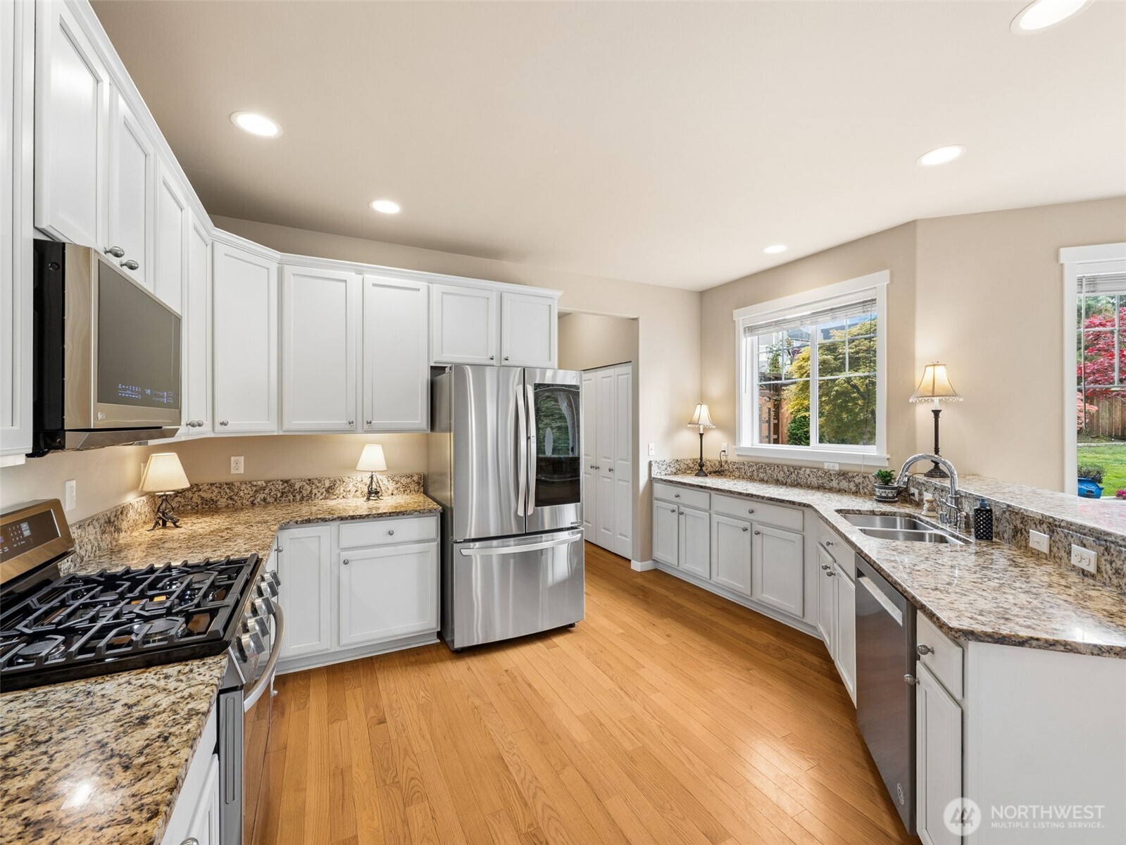 33921 12th Place SW Federal Way WA 98023