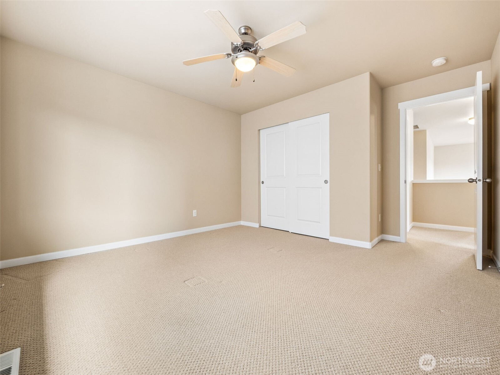 33921 12th Place SW Federal Way WA 98023