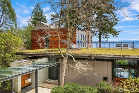 7268 Madrona Drive NE Bainbridge Island WA 98110