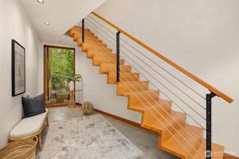 7268 Madrona Drive NE Bainbridge Island WA 98110