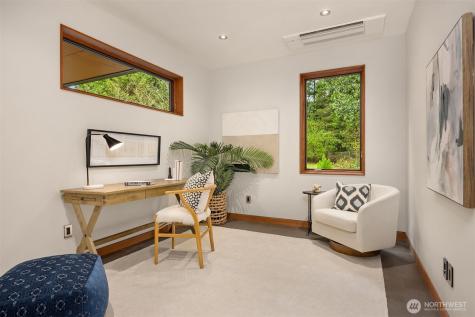 7268 Madrona Drive NE Bainbridge Island WA 98110