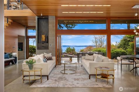 7268 Madrona Drive NE Bainbridge Island WA 98110