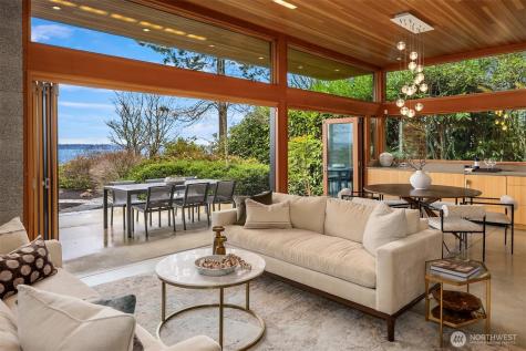 7268 Madrona Drive NE Bainbridge Island WA 98110