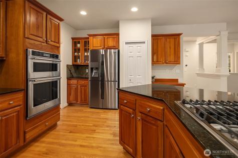 2433 201st Street SE Bothell WA 98012
