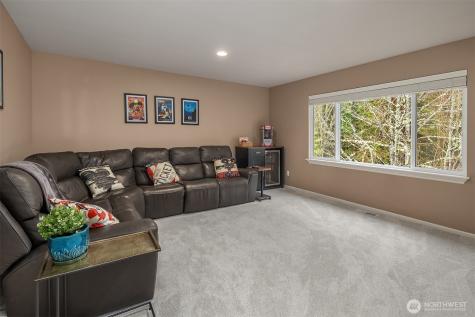 2433 201st Street SE Bothell WA 98012