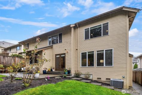 2433 201st Street SE Bothell WA 98012
