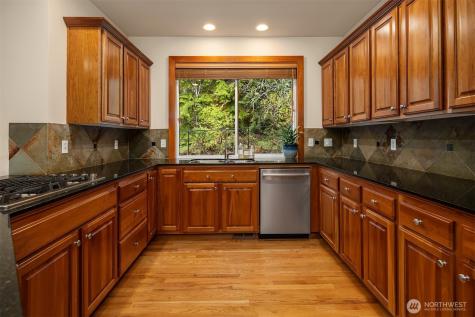 2433 201st Street SE Bothell WA 98012