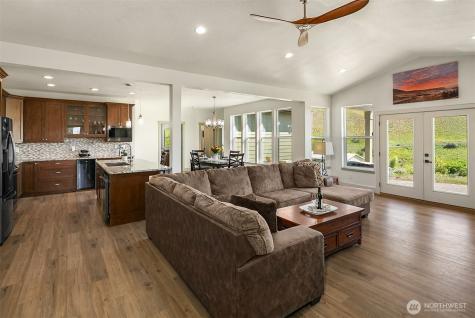 1522 Deer Valley Drive Ellensburg WA 98926