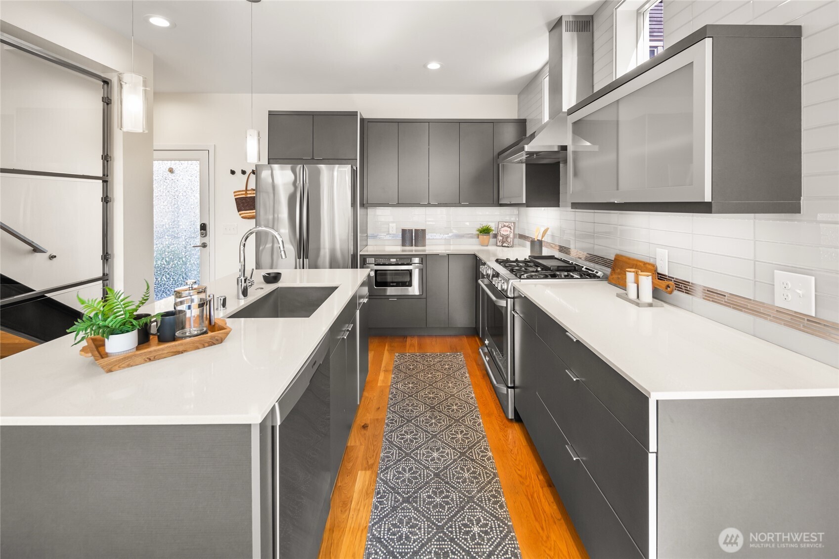 1919 9th Avenue W Seattle WA 98119