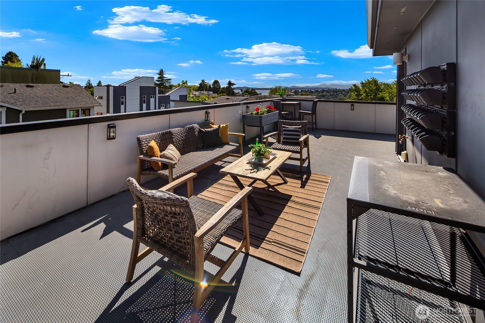 1919 9th Avenue W Seattle WA 98119