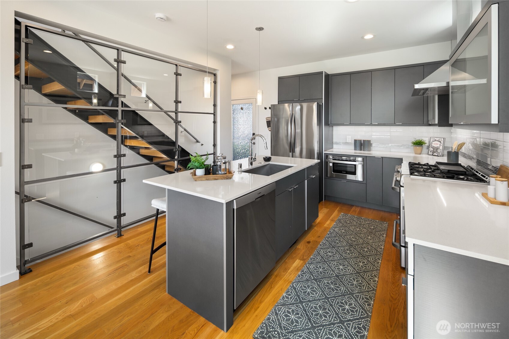 1919 9th Avenue W Seattle WA 98119