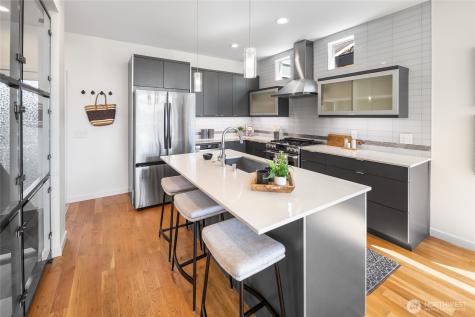 1919 9th Avenue W Seattle WA 98119