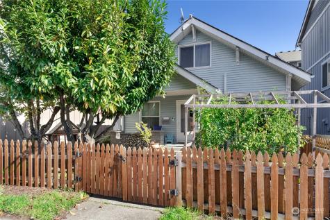 4305 Warner Tacoma WA 98409