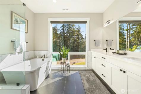 1615 Polnell Road Oak Harbor WA 98277