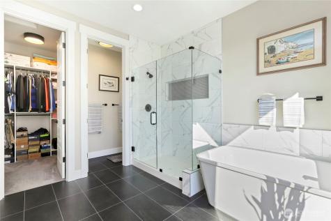 1615 Polnell Road Oak Harbor WA 98277